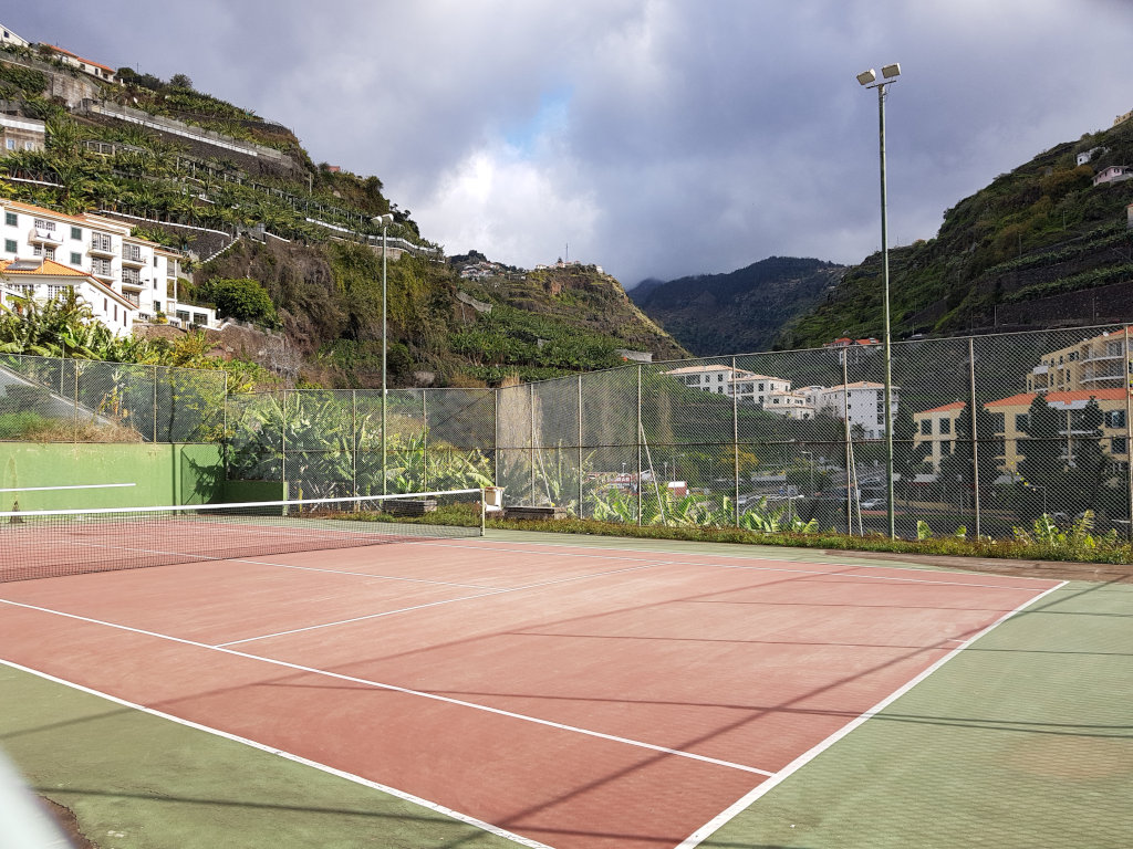 Oppressor vocal breast Tennis courts in Madeira, Portugal shown on the map